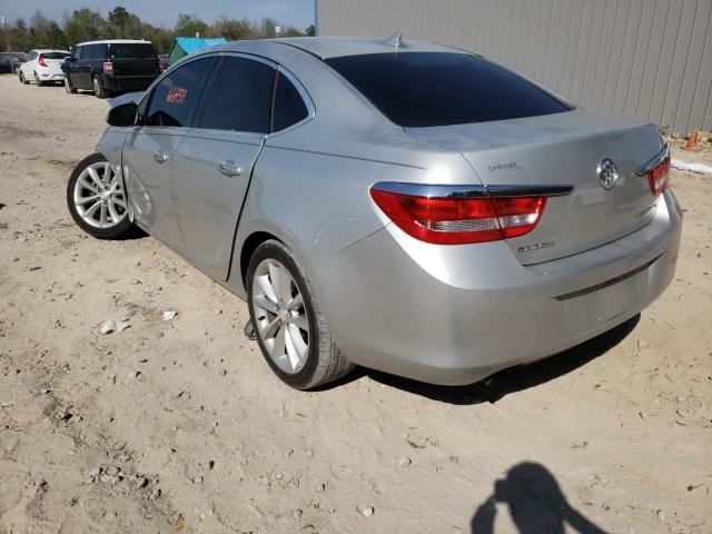 Photo 2 VIN: 1G4PP5SKXC4215657 - BUICK VERANO 