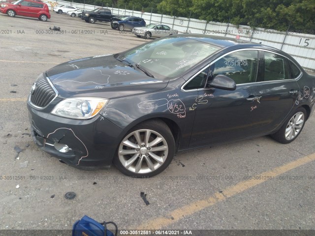 Photo 1 VIN: 1G4PP5SKXD4103863 - BUICK VERANO 