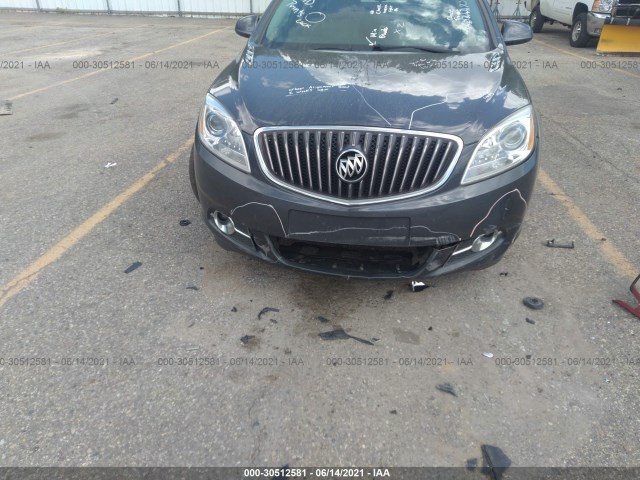 Photo 5 VIN: 1G4PP5SKXD4103863 - BUICK VERANO 