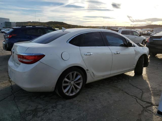 Photo 2 VIN: 1G4PP5SKXD4115897 - BUICK VERANO 