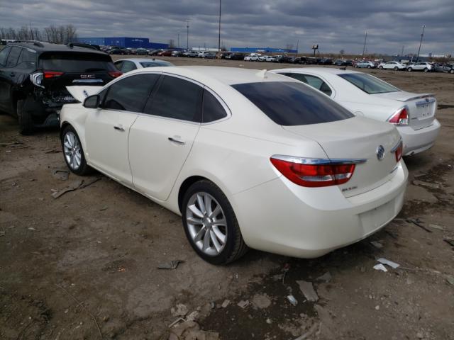 Photo 2 VIN: 1G4PP5SKXD4127502 - BUICK VERANO 