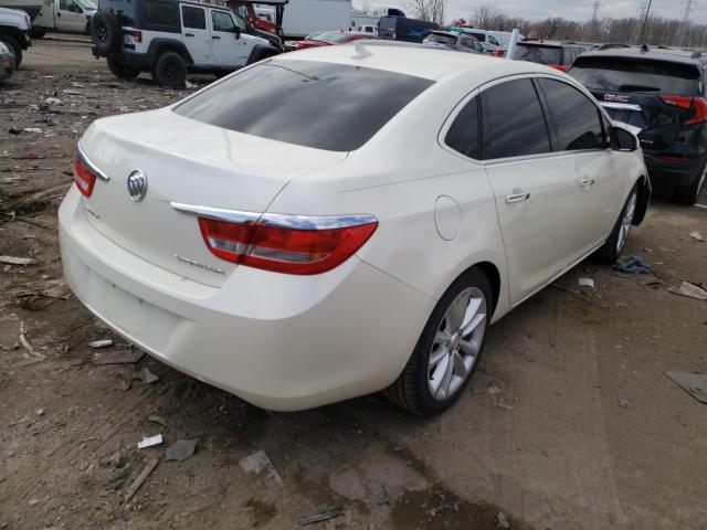 Photo 3 VIN: 1G4PP5SKXD4127502 - BUICK VERANO 