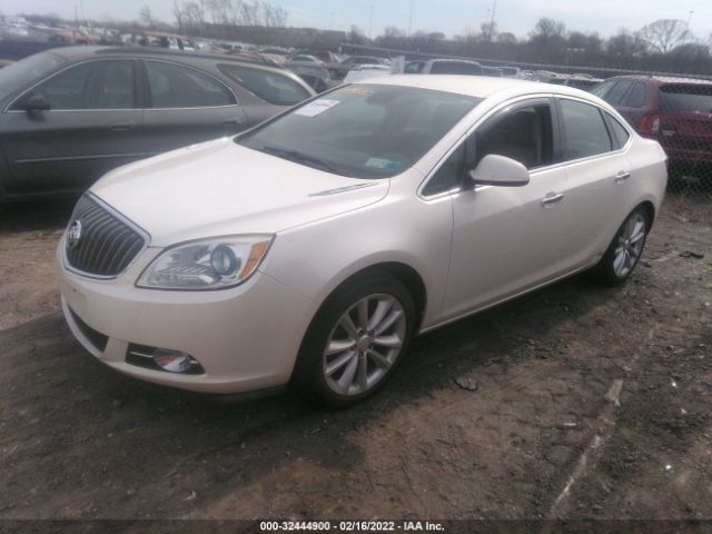 Photo 1 VIN: 1G4PP5SKXD4138385 - BUICK VERANO 