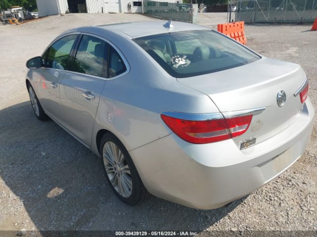 Photo 2 VIN: 1G4PP5SKXD4196495 - BUICK VERANO 