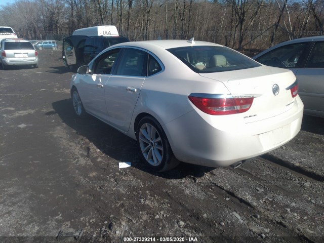 Photo 2 VIN: 1G4PP5SKXD4220228 - BUICK VERANO 