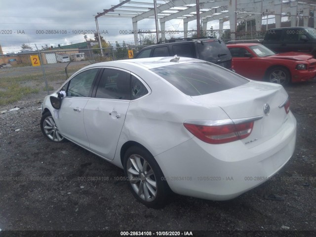 Photo 2 VIN: 1G4PP5SKXE4108336 - BUICK VERANO 