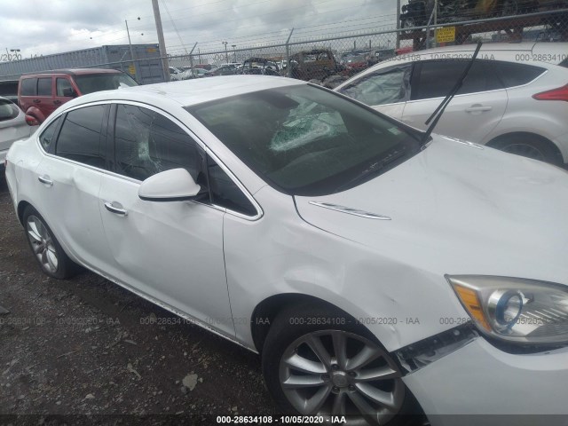 Photo 5 VIN: 1G4PP5SKXE4108336 - BUICK VERANO 