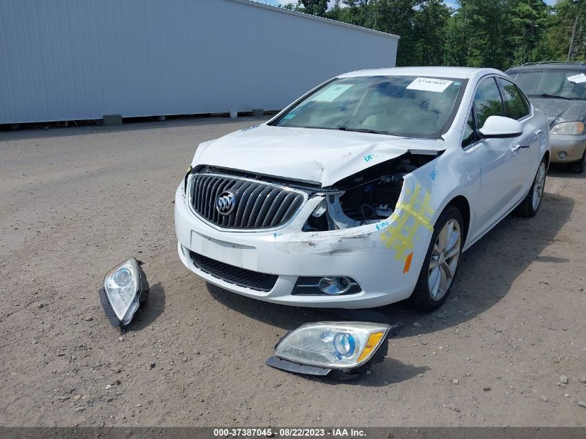 Photo 5 VIN: 1G4PP5SKXE4132717 - BUICK VERANO 