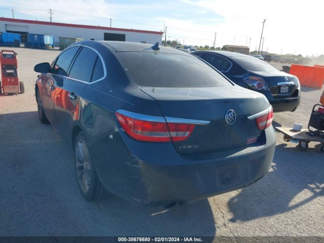 Photo 2 VIN: 1G4PP5SKXE4202989 - BUICK VERANO 