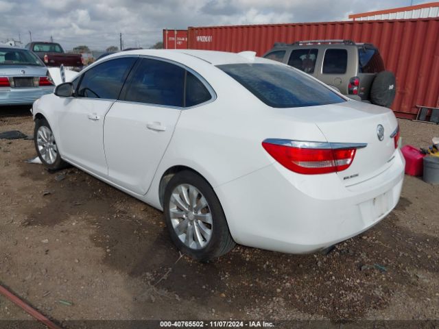 Photo 2 VIN: 1G4PP5SKXF4162933 - BUICK VERANO 