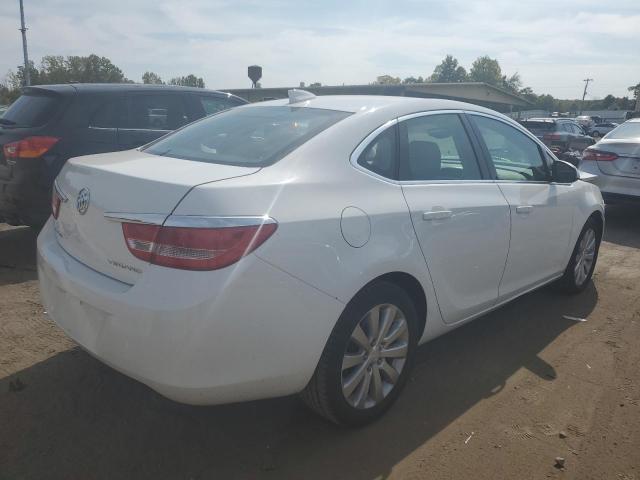 Photo 2 VIN: 1G4PP5SKXF4208826 - BUICK VERANO 