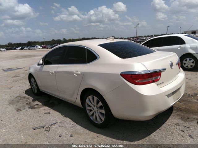 Photo 2 VIN: 1G4PP5SKXG4110851 - BUICK VERANO 