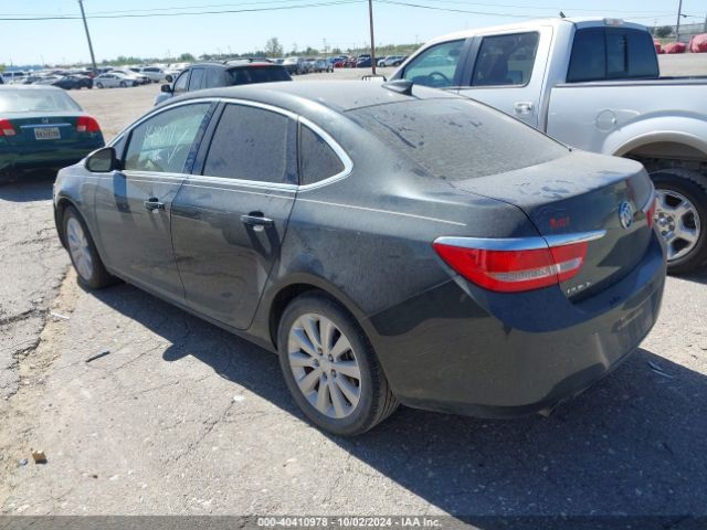 Photo 2 VIN: 1G4PP5SKXG4143011 - BUICK VERANO 