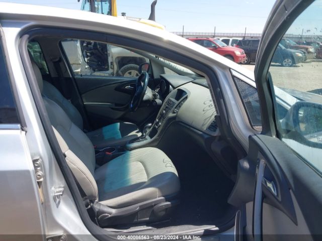 Photo 4 VIN: 1G4PP5SKXG4163243 - BUICK VERANO 