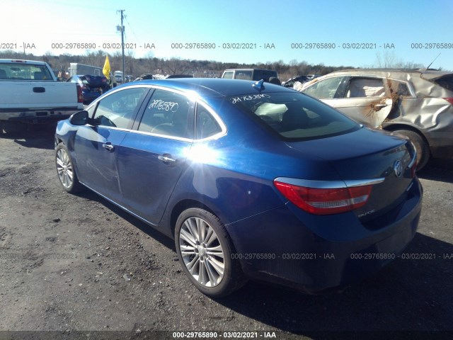 Photo 2 VIN: 1G4PR5SK0D4206817 - BUICK VERANO 