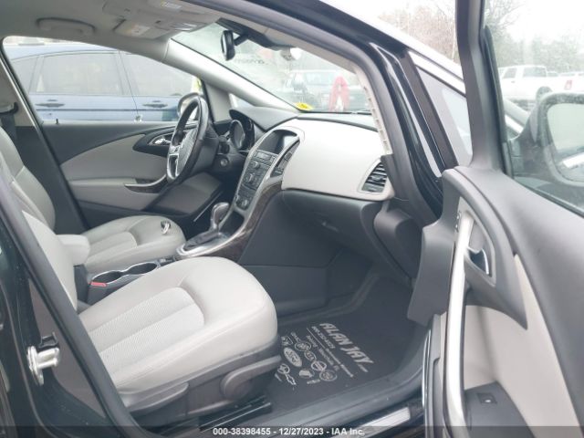 Photo 4 VIN: 1G4PR5SK0E4159516 - BUICK VERANO 