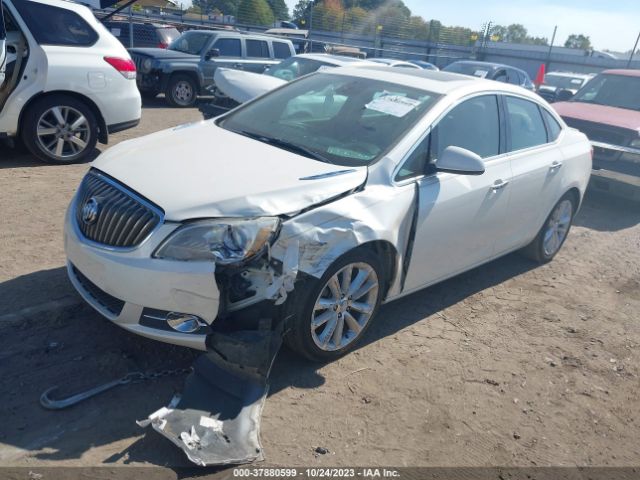 Photo 1 VIN: 1G4PR5SK1D4132971 - BUICK VERANO 