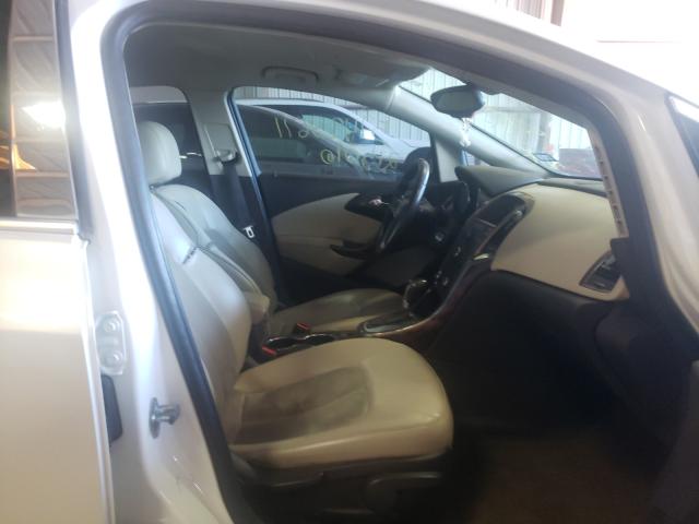 Photo 4 VIN: 1G4PR5SK1D4173097 - BUICK VERANO CON 