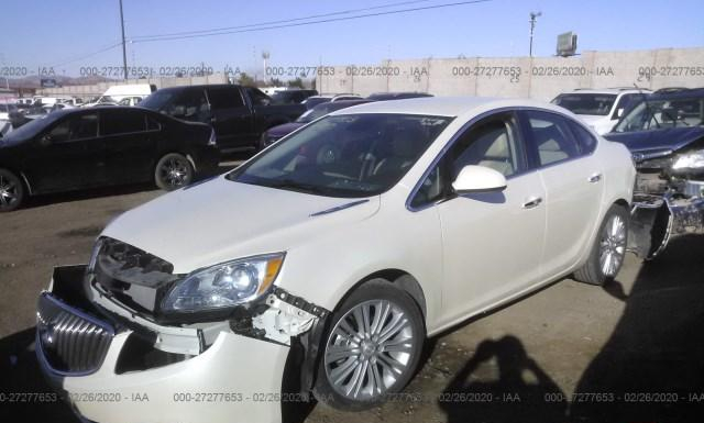 Photo 1 VIN: 1G4PR5SK1D4210780 - BUICK VERANO 