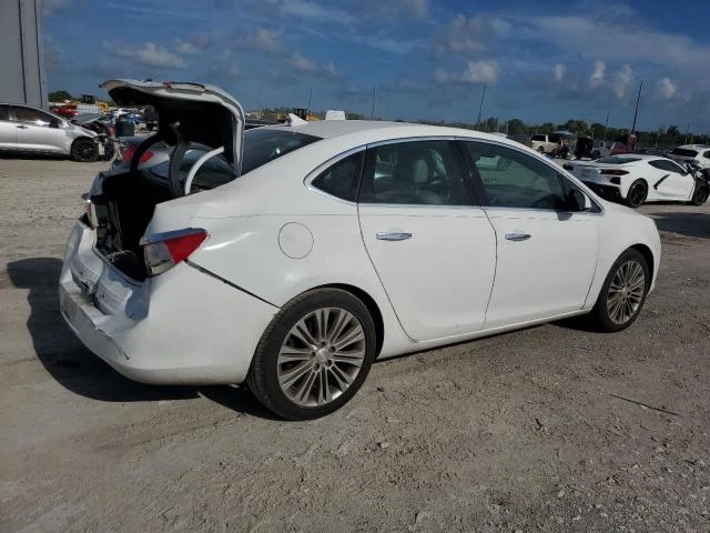 Photo 2 VIN: 1G4PR5SK1D4219382 - BUICK VERANO 