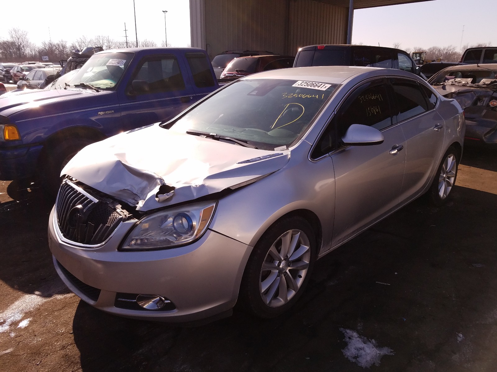 Photo 1 VIN: 1G4PR5SK1E4101088 - BUICK VERANO CON 