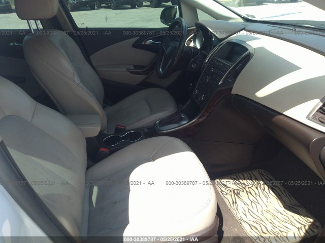 Photo 4 VIN: 1G4PR5SK1E4117419 - BUICK VERANO 