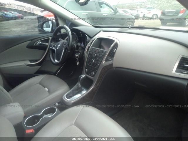 Photo 4 VIN: 1G4PR5SK1E4219030 - BUICK VERANO 