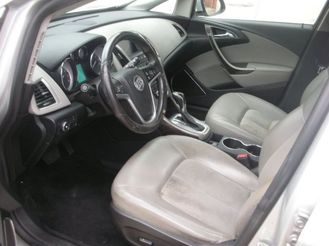 Photo 3 VIN: 1G4PR5SK1F4122900 - BUICK VERANO 