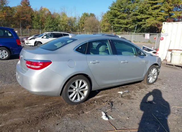 Photo 3 VIN: 1G4PR5SK1F4141141 - BUICK VERANO 