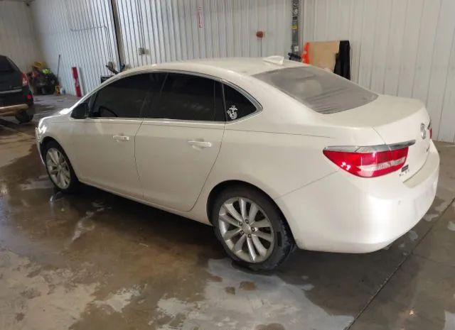 Photo 2 VIN: 1G4PR5SK1G4102325 - BUICK VERANO 