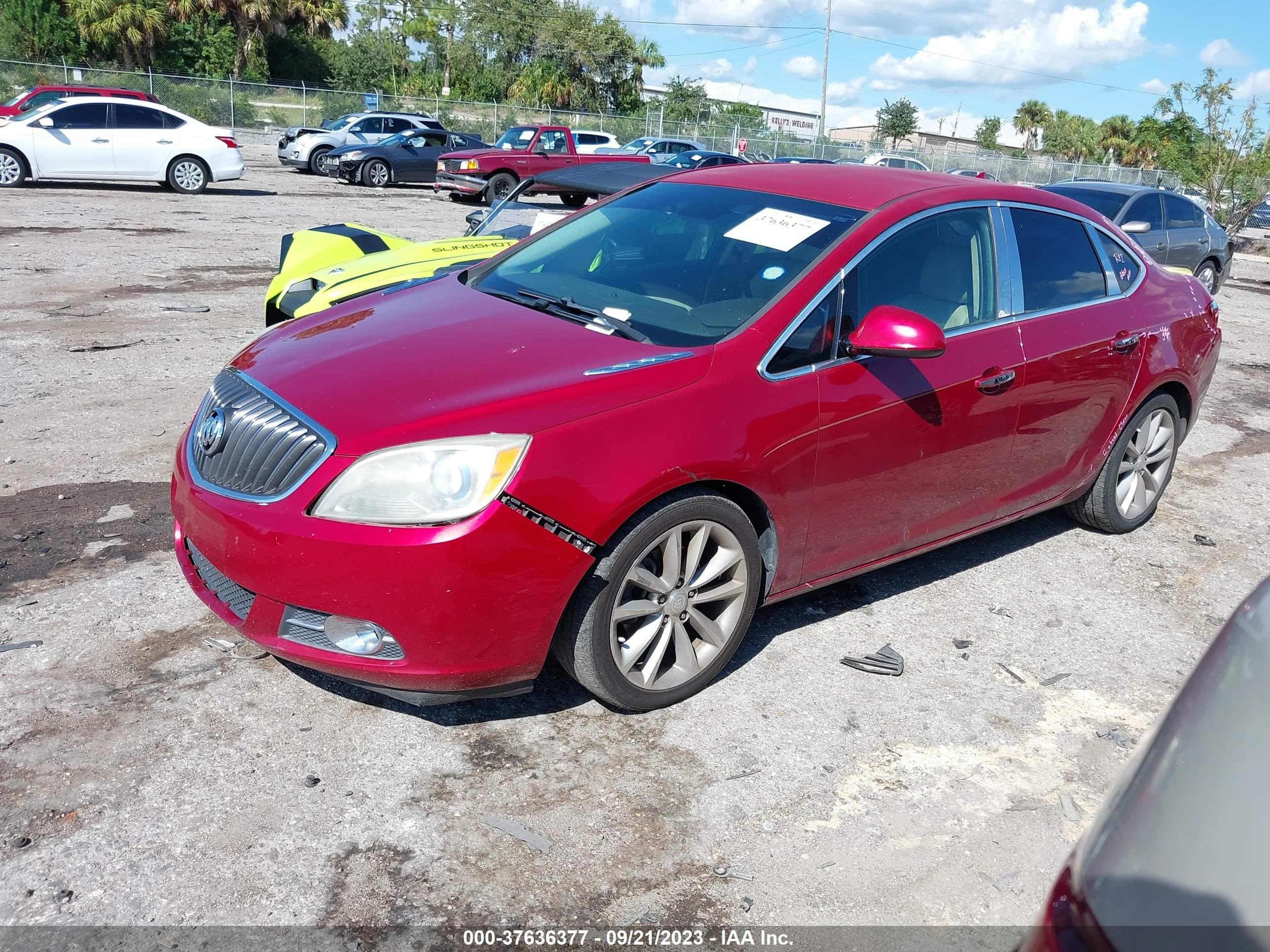 Photo 1 VIN: 1G4PR5SK2C4216635 - BUICK VERANO 