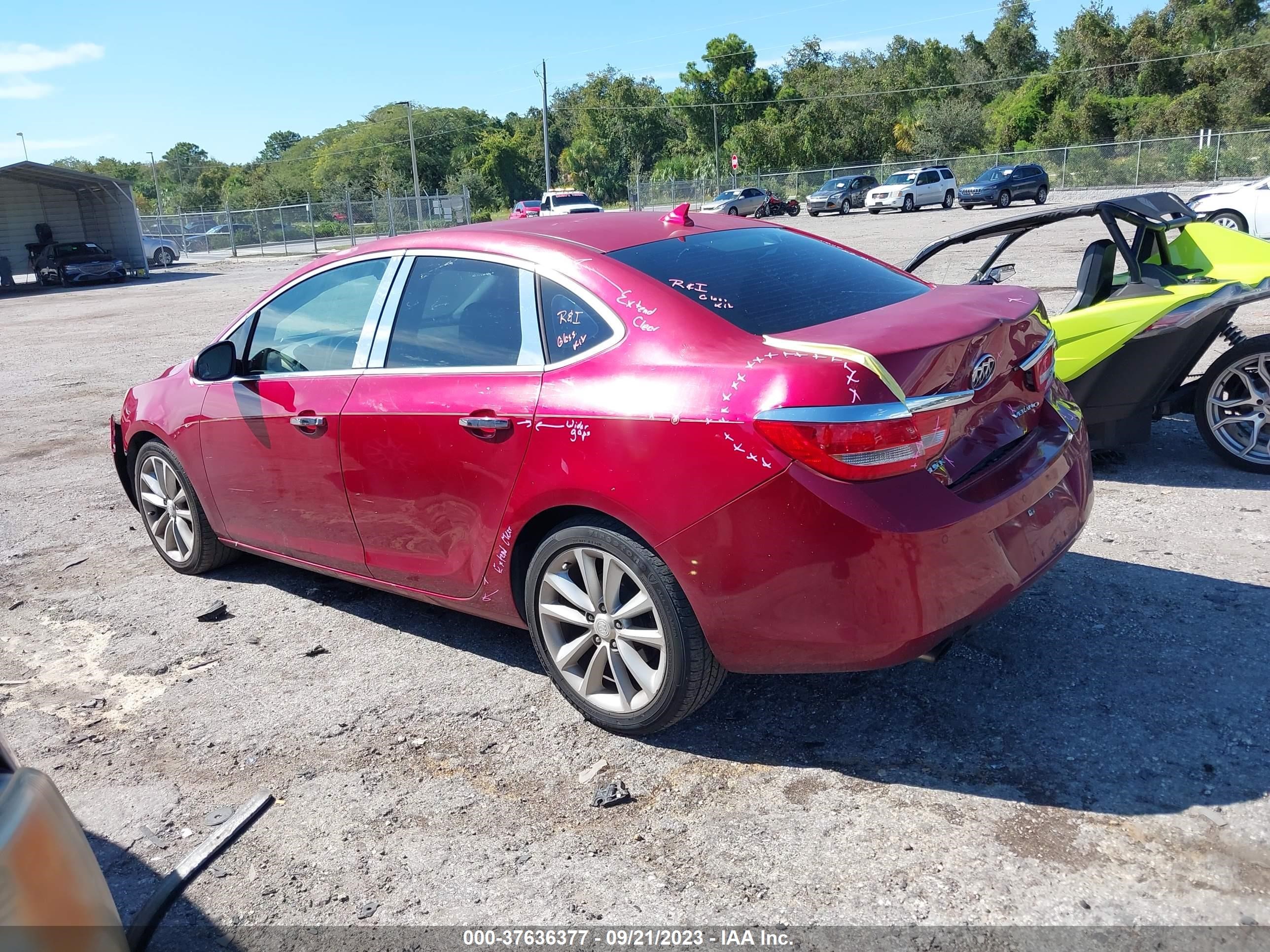 Photo 2 VIN: 1G4PR5SK2C4216635 - BUICK VERANO 