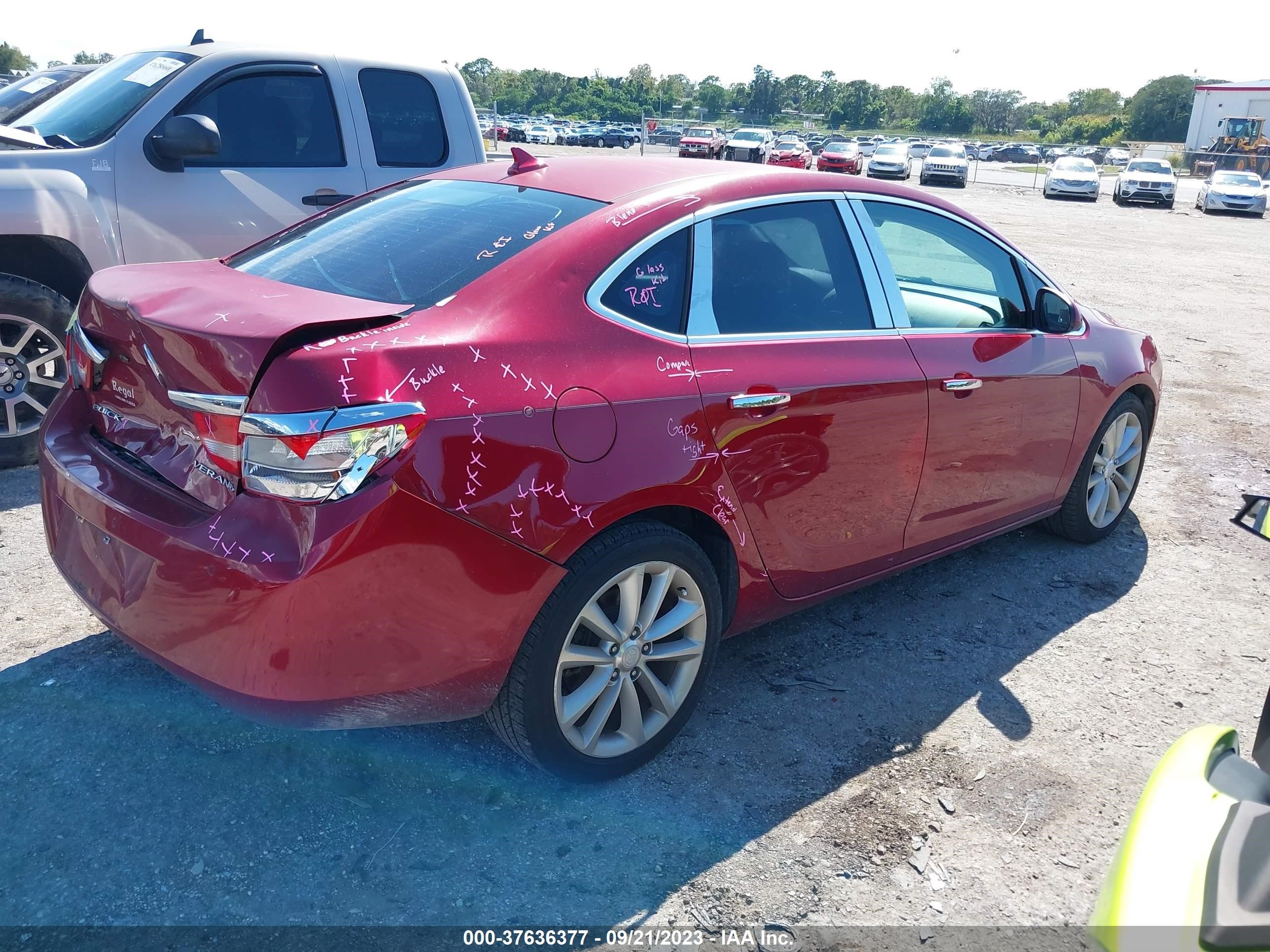 Photo 3 VIN: 1G4PR5SK2C4216635 - BUICK VERANO 