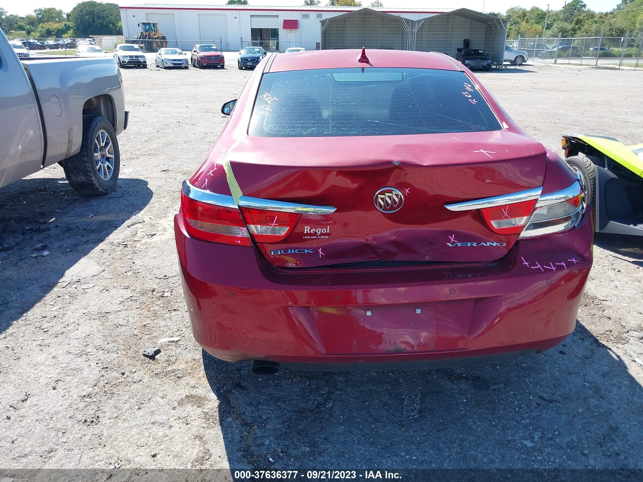 Photo 5 VIN: 1G4PR5SK2C4216635 - BUICK VERANO 