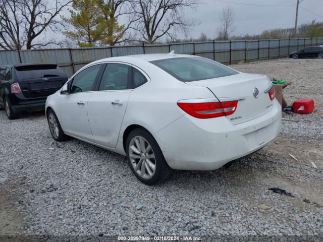 Photo 2 VIN: 1G4PR5SK2D4230679 - BUICK VERANO 