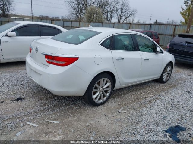 Photo 3 VIN: 1G4PR5SK2D4230679 - BUICK VERANO 