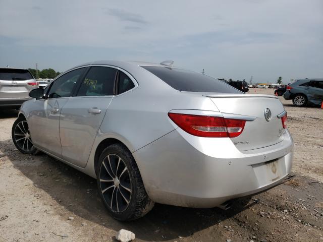 Photo 2 VIN: 1G4PR5SK2H4104571 - BUICK VERANO SPO 