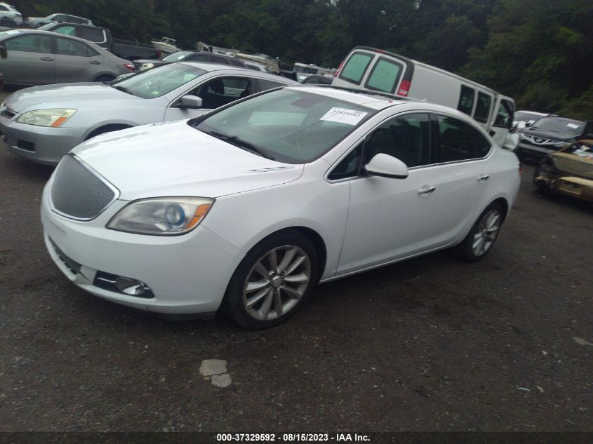 Photo 1 VIN: 1G4PR5SK3C4130203 - BUICK VERANO 