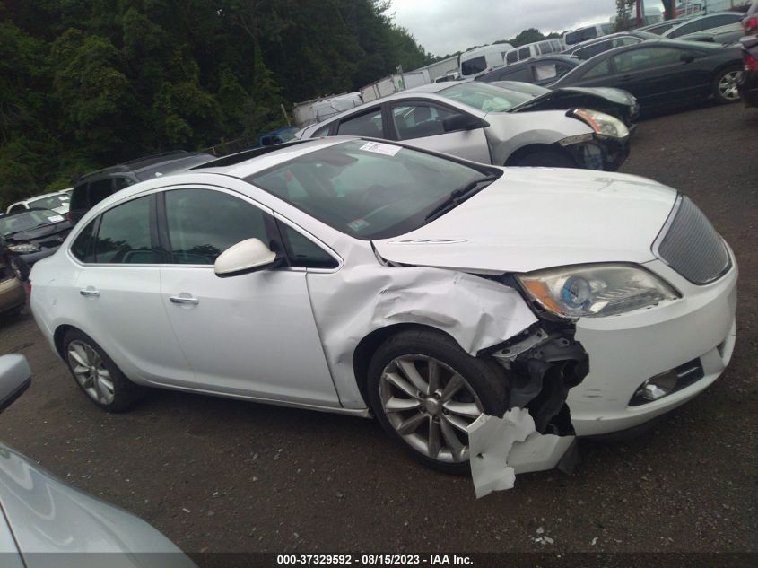 Photo 12 VIN: 1G4PR5SK3C4130203 - BUICK VERANO 