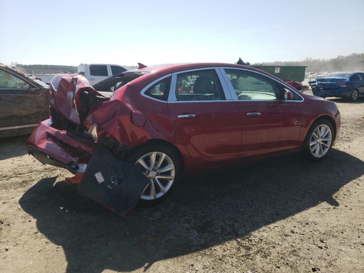 Photo 2 VIN: 1G4PR5SK3D4148394 - BUICK VERANO 