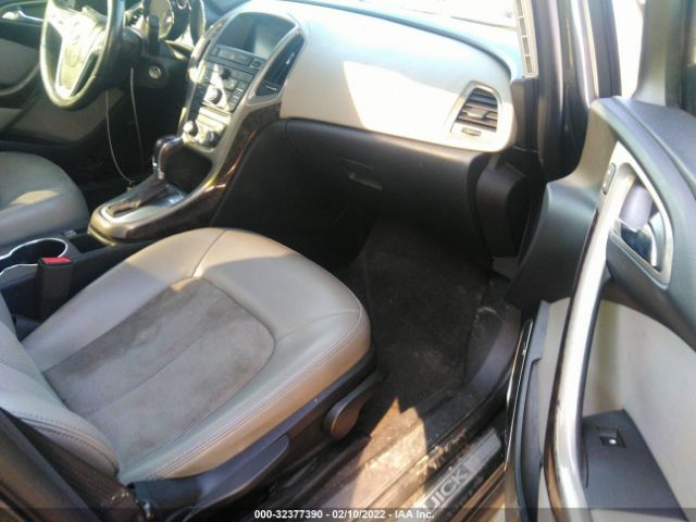 Photo 4 VIN: 1G4PR5SK3D4185199 - BUICK VERANO 