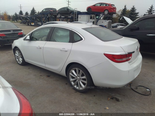 Photo 2 VIN: 1G4PR5SK3G4100415 - BUICK VERANO 