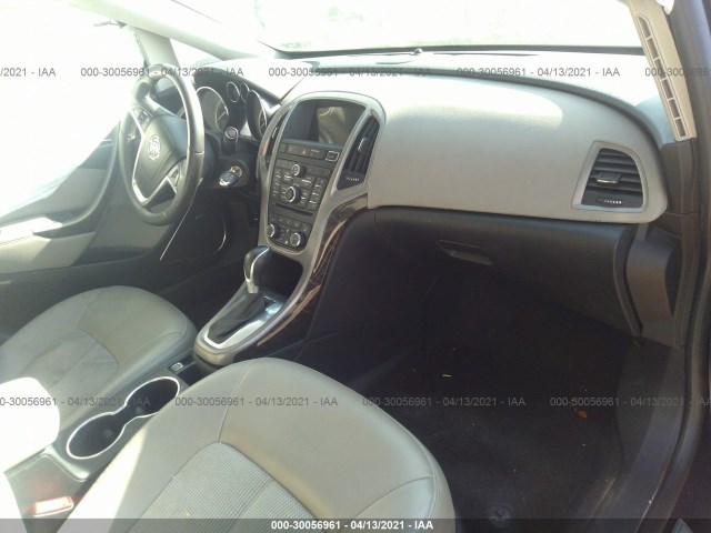 Photo 4 VIN: 1G4PR5SK3G4101483 - BUICK VERANO 