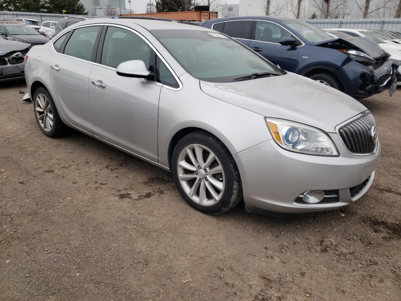 Photo 3 VIN: 1G4PR5SK4C4190314 - BUICK VERANO 