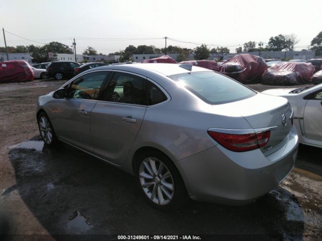 Photo 2 VIN: 1G4PR5SK4F4116220 - BUICK VERANO 