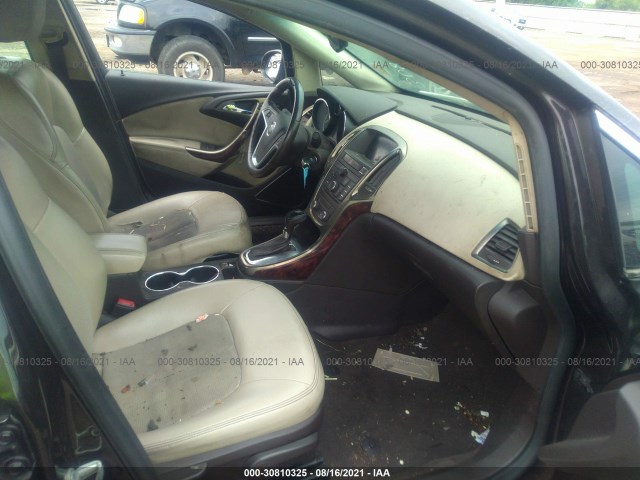 Photo 4 VIN: 1G4PR5SK5C4181847 - BUICK VERANO 