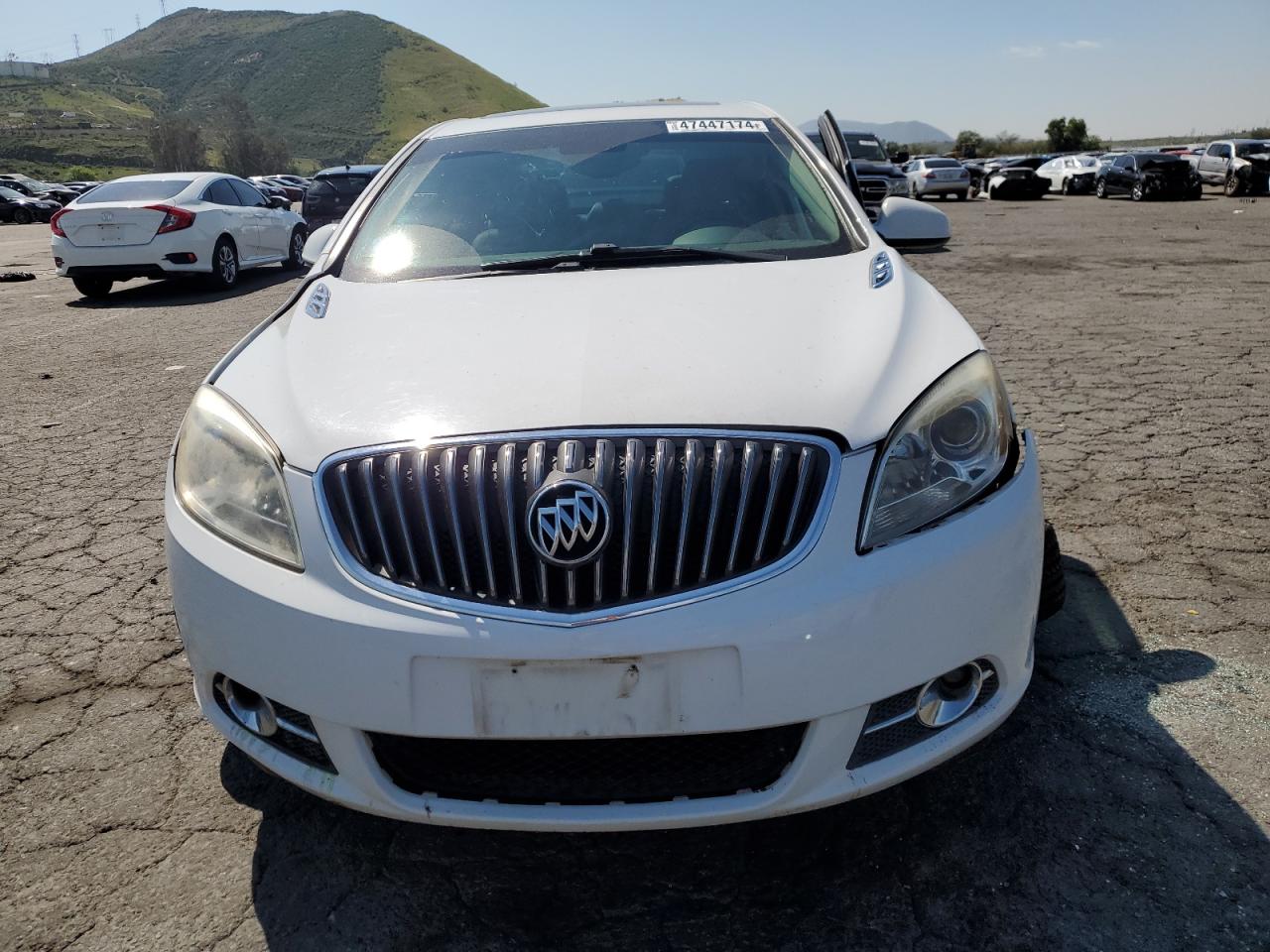 Photo 4 VIN: 1G4PR5SK5D4180652 - BUICK VERANO 