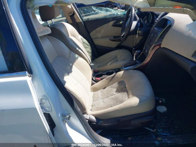 Photo 4 VIN: 1G4PR5SK5D4206778 - BUICK VERANO 