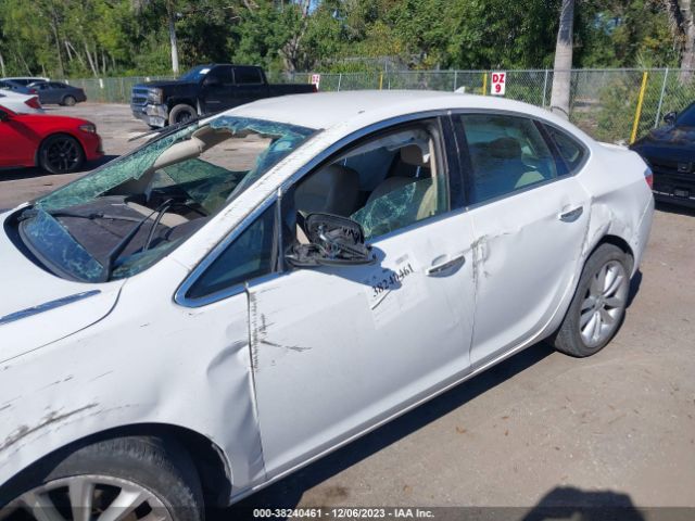 Photo 5 VIN: 1G4PR5SK5D4206778 - BUICK VERANO 