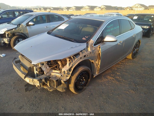 Photo 1 VIN: 1G4PR5SK5H4104192 - BUICK VERANO 